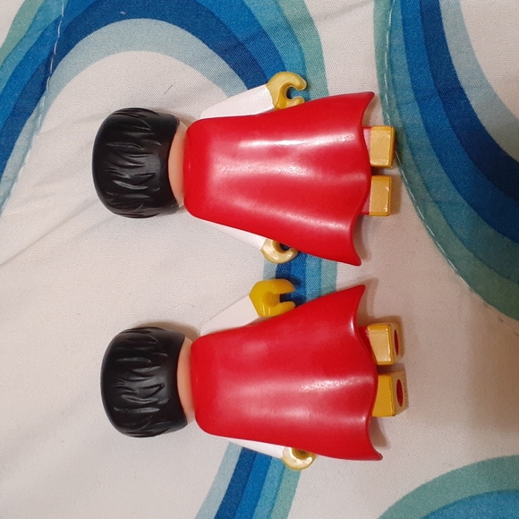 👜$3 - Ryan's World Mini Figure SUPER HERO RYAN. Set of 2. - Picture 3 of 4